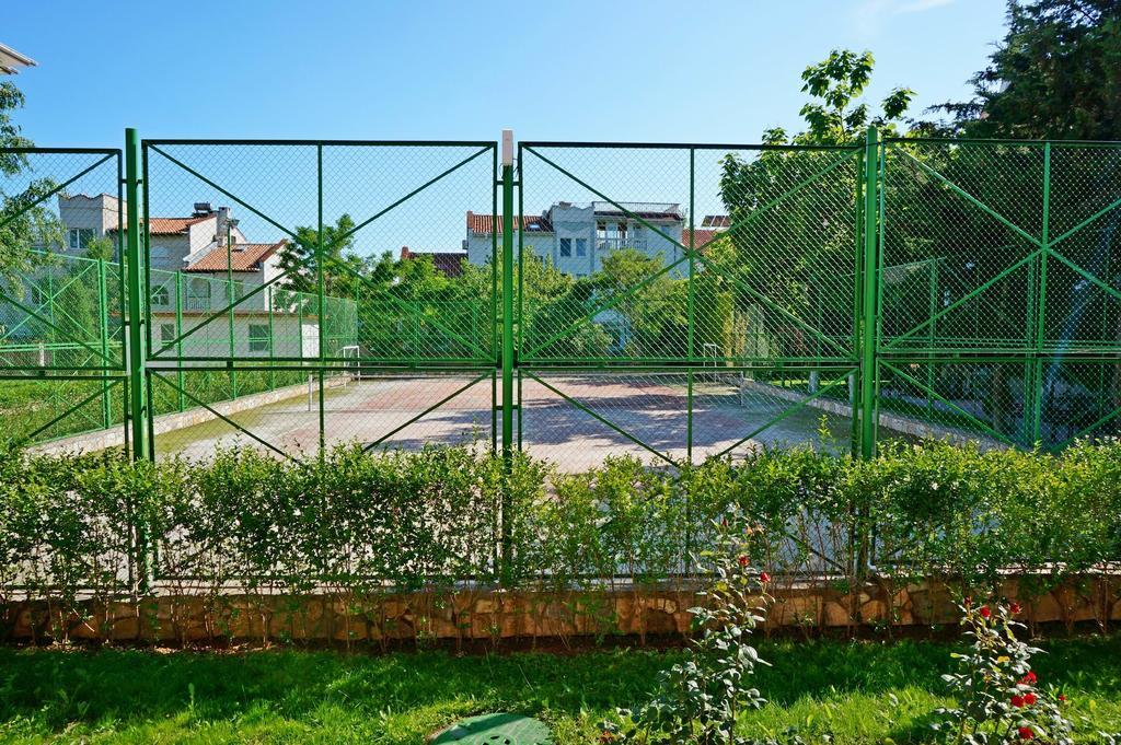 Gt Sunny Fort Apartments Sunny Beach Exterior photo